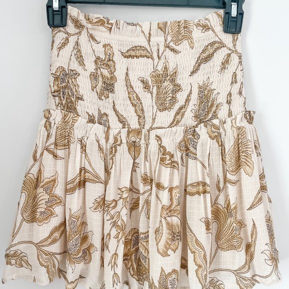 Amyris Valdis shirred mini skirt from Tigerlily in a size 2 NWT - Picture 4 of 6